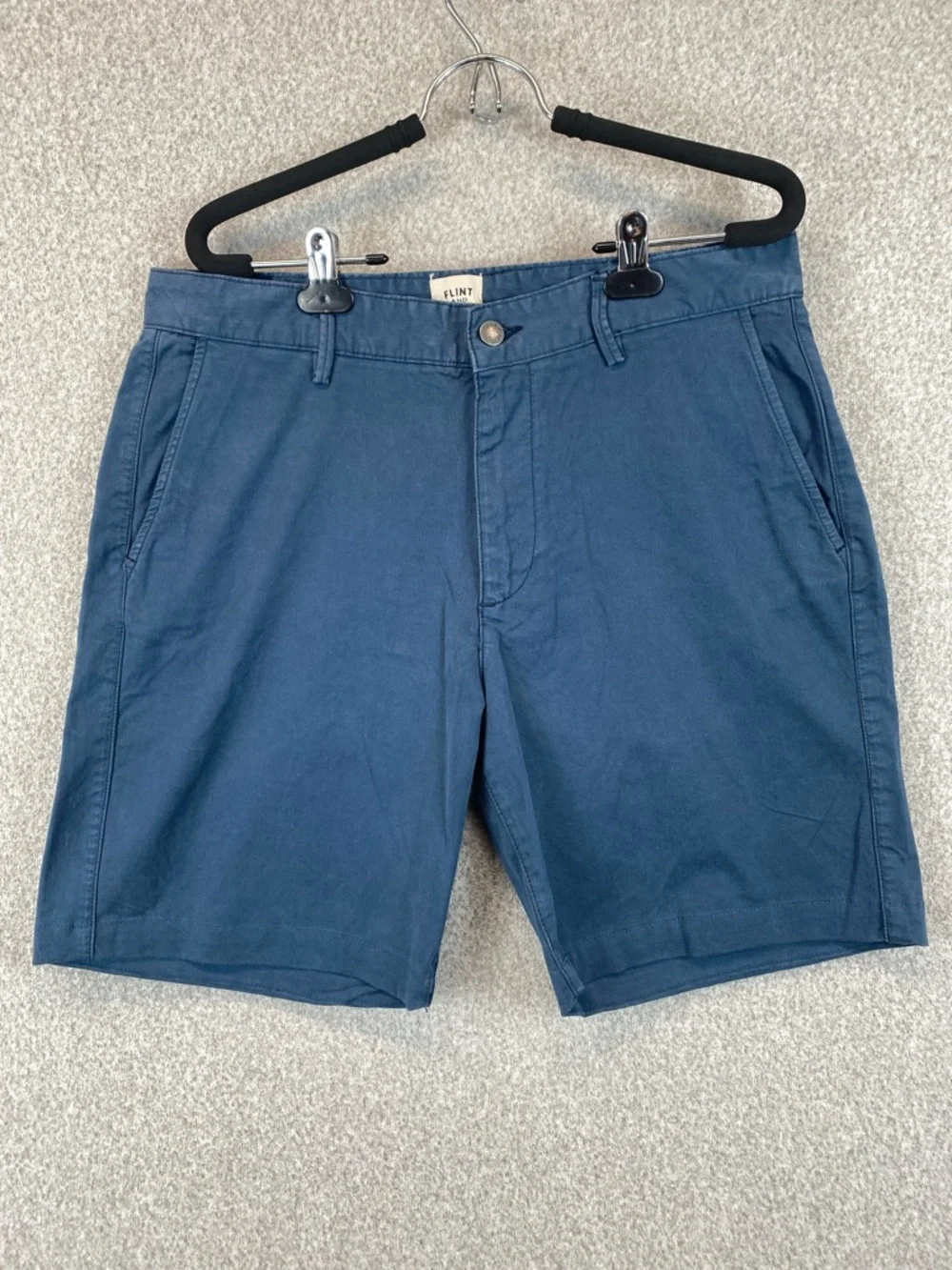 Flint and Tinder Flat Front Shorts Mens 32 Blue Chino 7.5” Inseam Casual Preppy